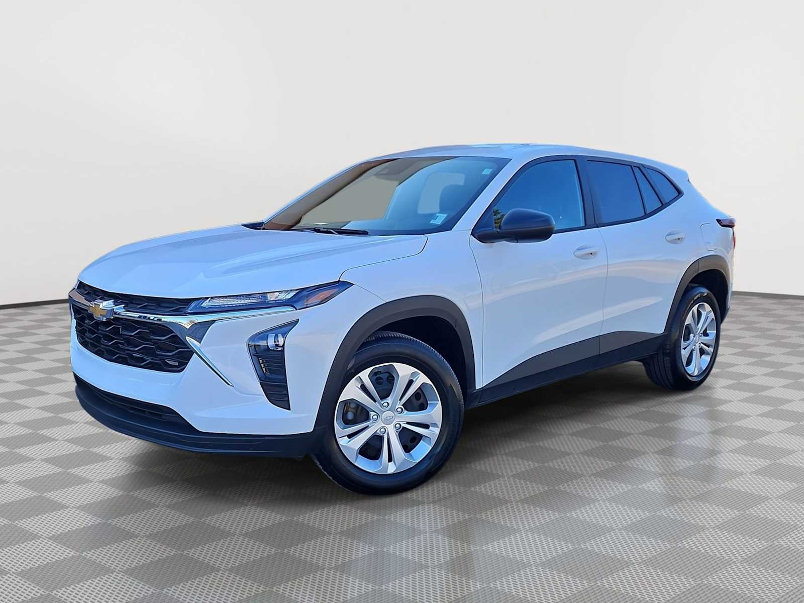 Thumbnail: 2025 Chevrolet Trax - 1