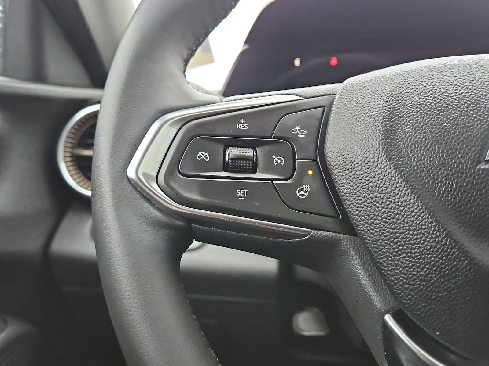 Thumbnail: 2024 Chevrolet Trax - 25