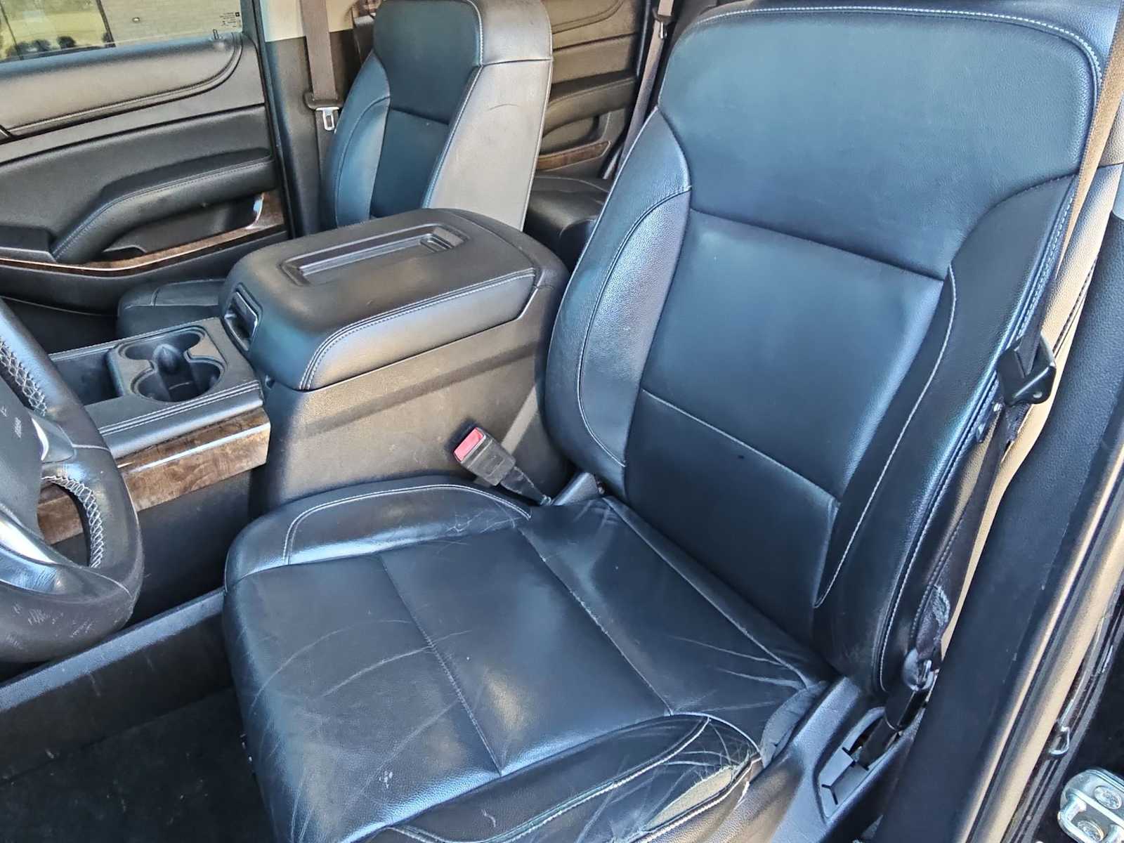 Thumbnail: 2017 Chevrolet Tahoe - 16