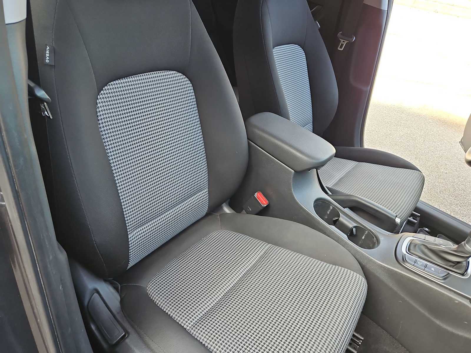 Thumbnail: 2020 Hyundai Kona - 22