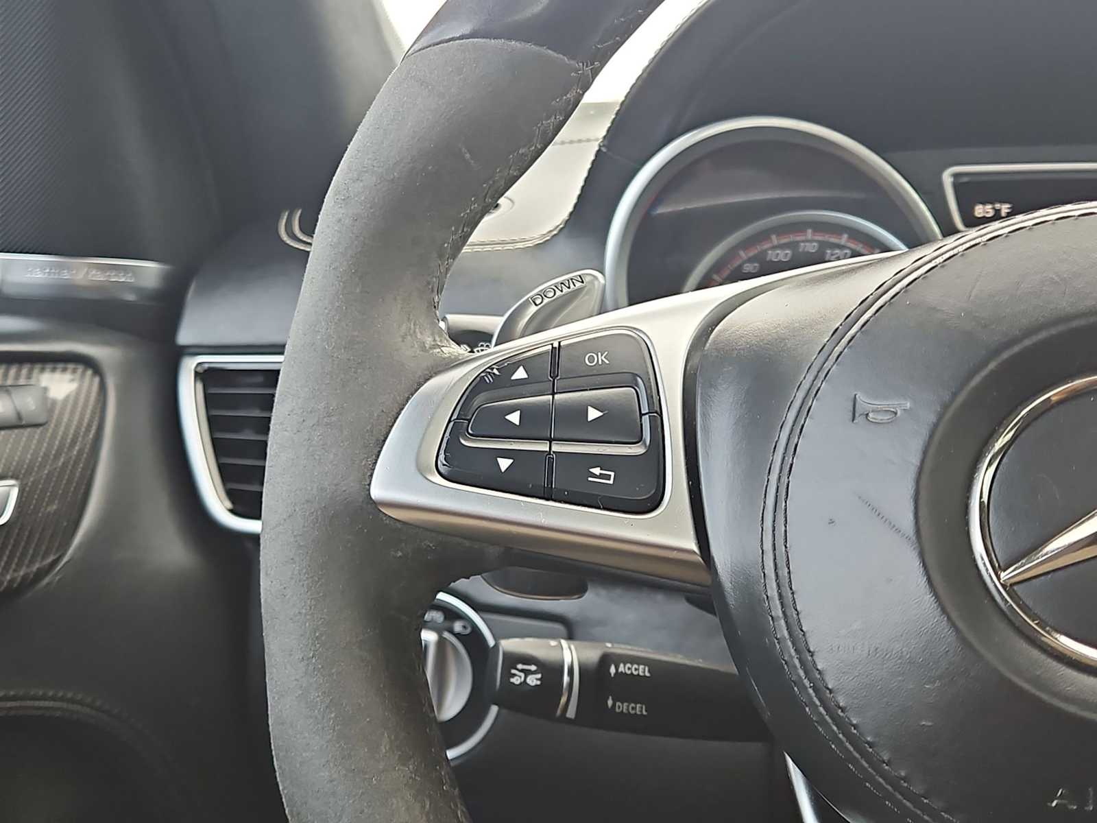 Thumbnail: 2017 Mercedes-Benz GL-Class - 24