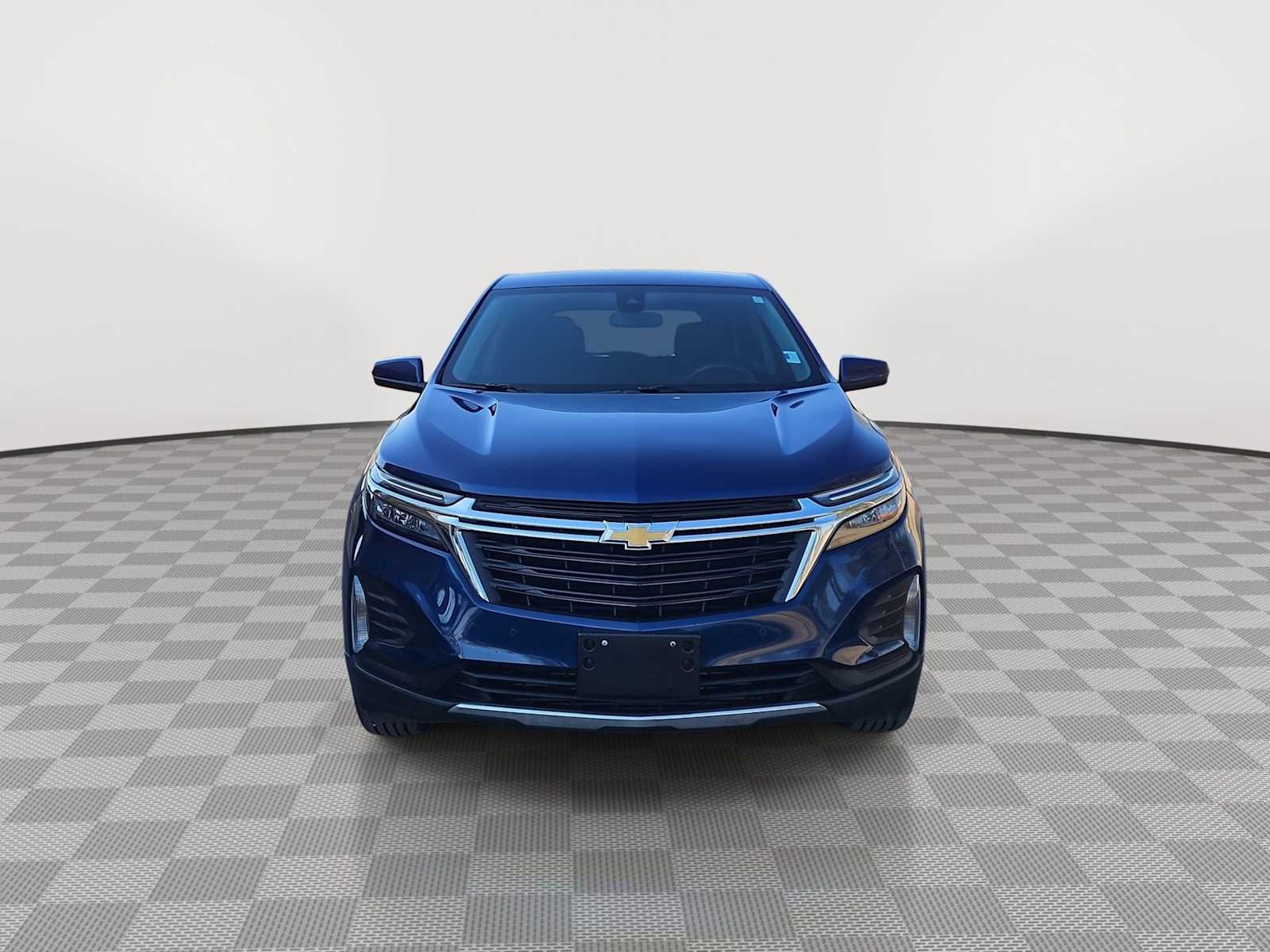 Thumbnail: 2022 Chevrolet Equinox - 3