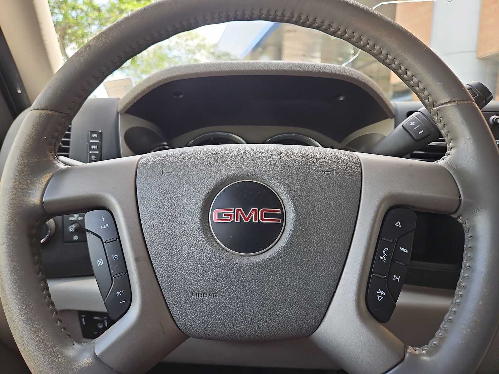 Thumbnail: 2013 GMC Sierra 1500 - 23