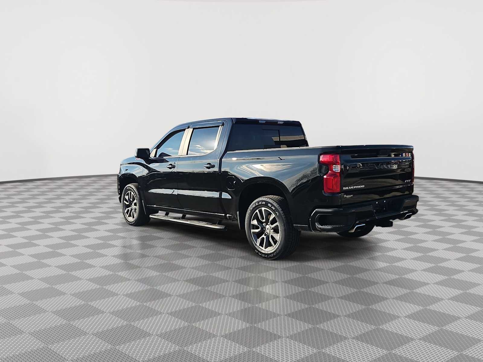 Thumbnail: 2022 Chevrolet Silverado 1500 - 6