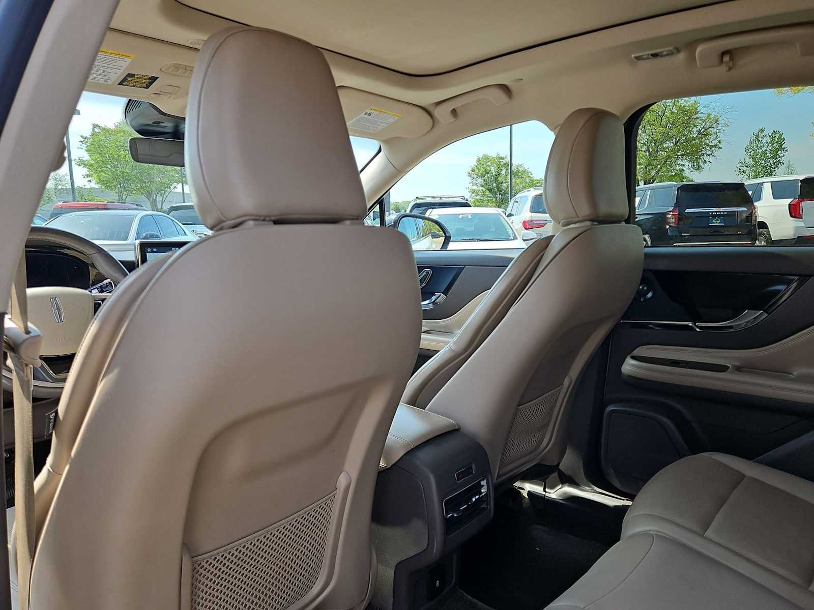 Thumbnail: 2021 Lincoln Corsair - 19