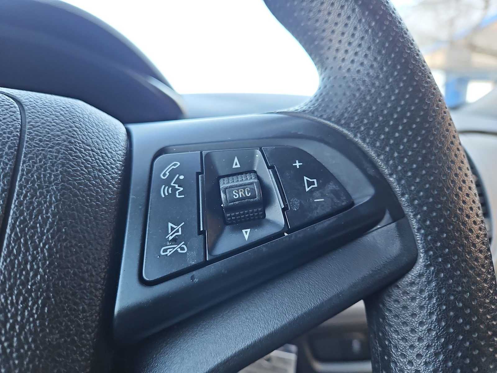 Thumbnail: 2020 Chevrolet Trax - 24