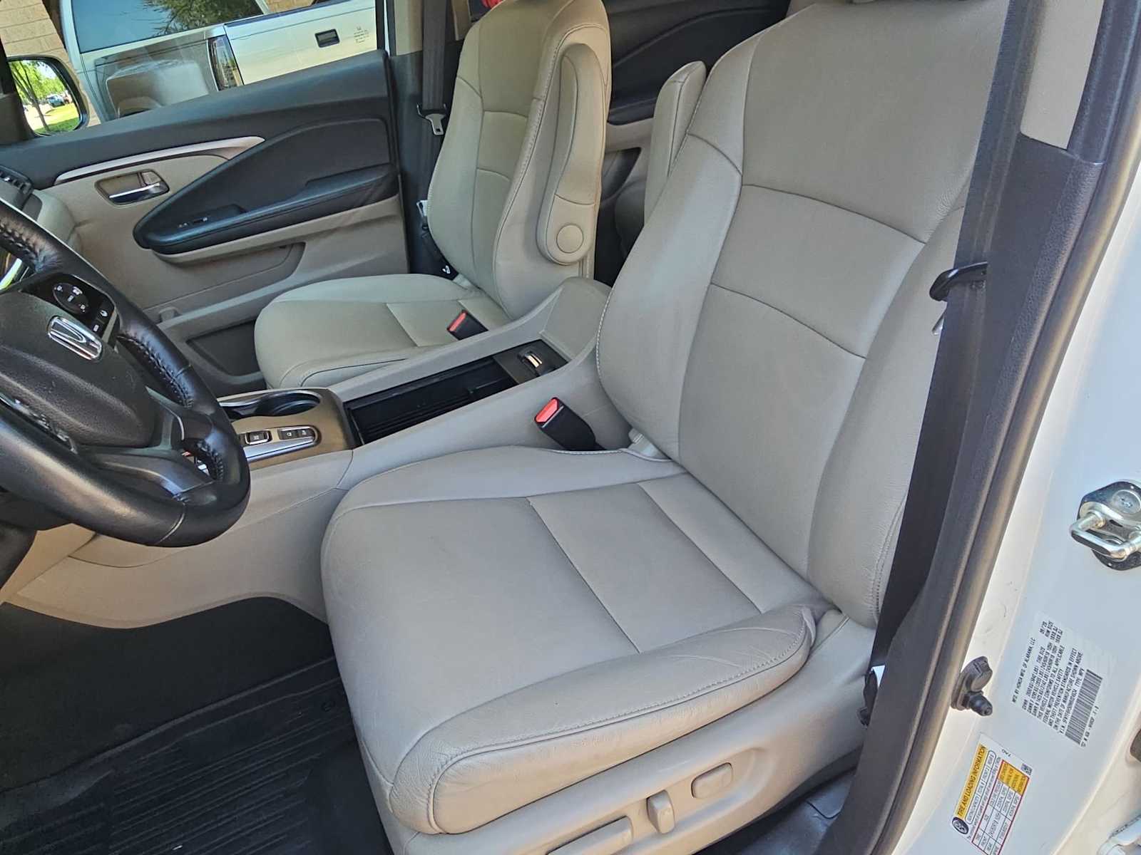 Thumbnail: 2021 Honda Pilot - 17