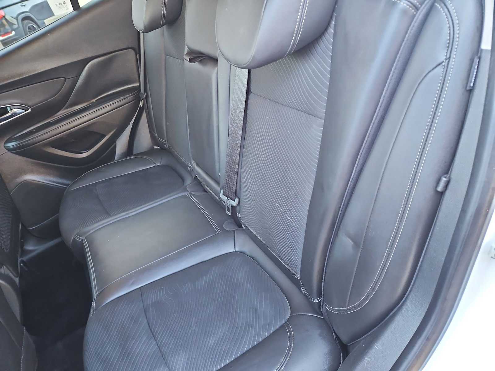 Thumbnail: 2014 Buick Encore - 19