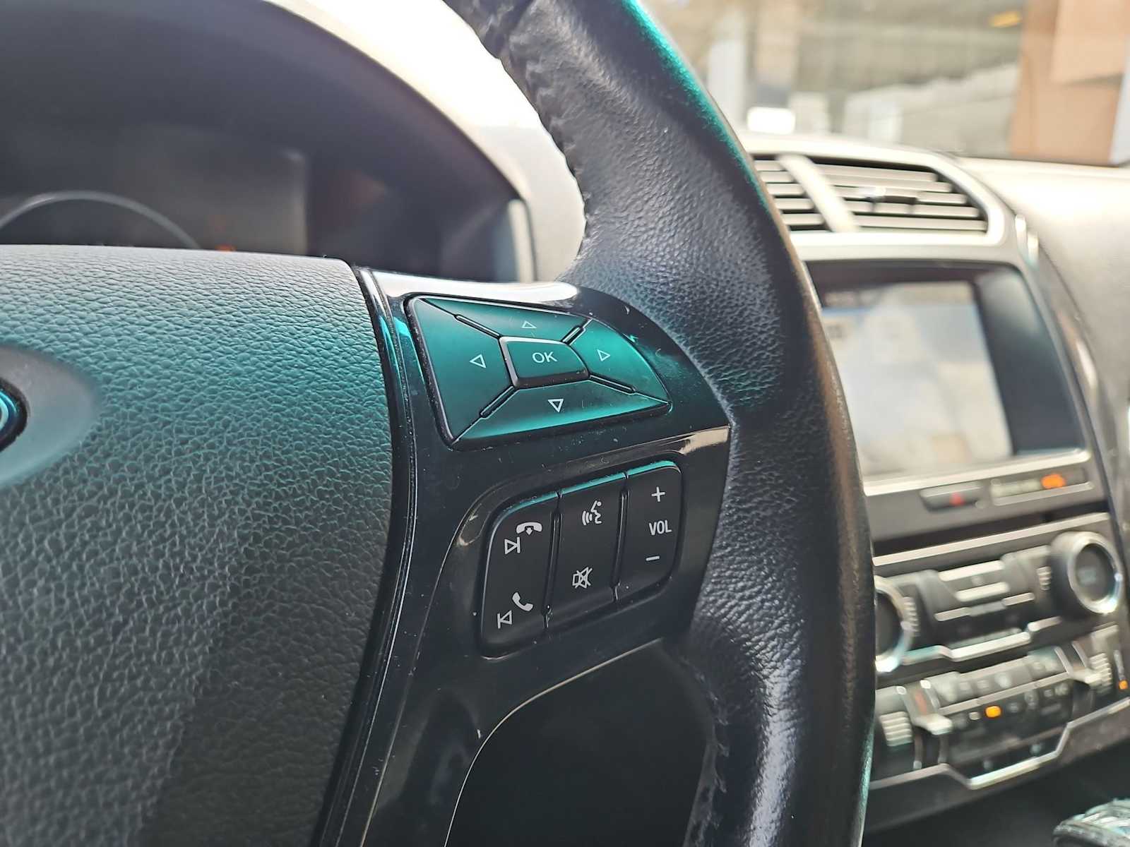 Thumbnail: 2017 Ford Explorer - 24