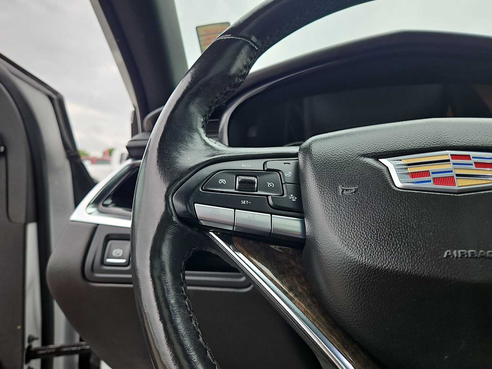 Thumbnail: 2020 Cadillac XT6 - 26