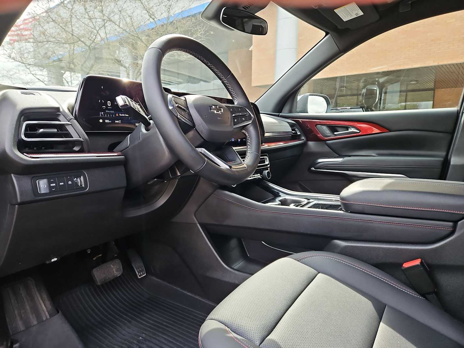 Thumbnail: 2025 Chevrolet Traverse - 10