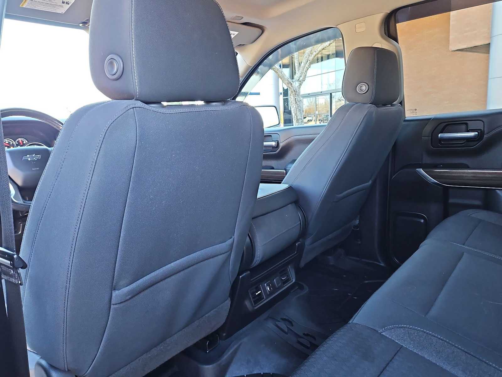 Thumbnail: 2019 Chevrolet Silverado 1500 - 19