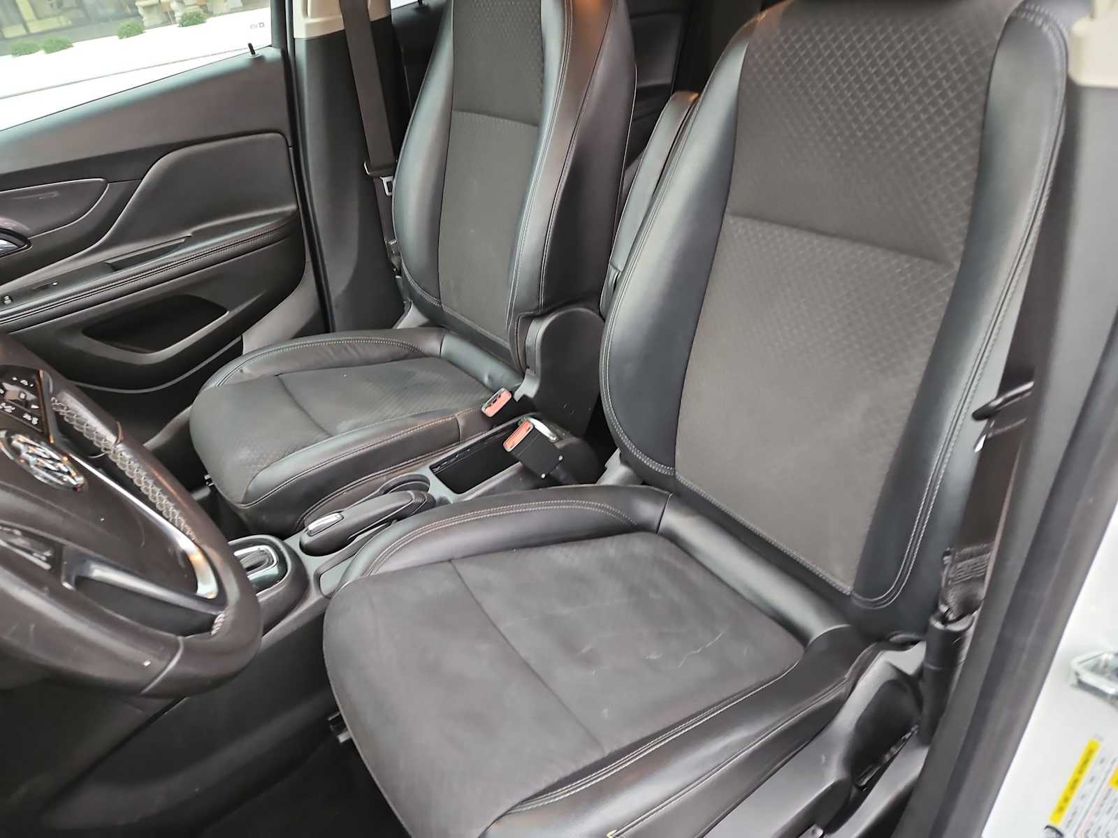 Thumbnail: 2020 Buick Encore - 16