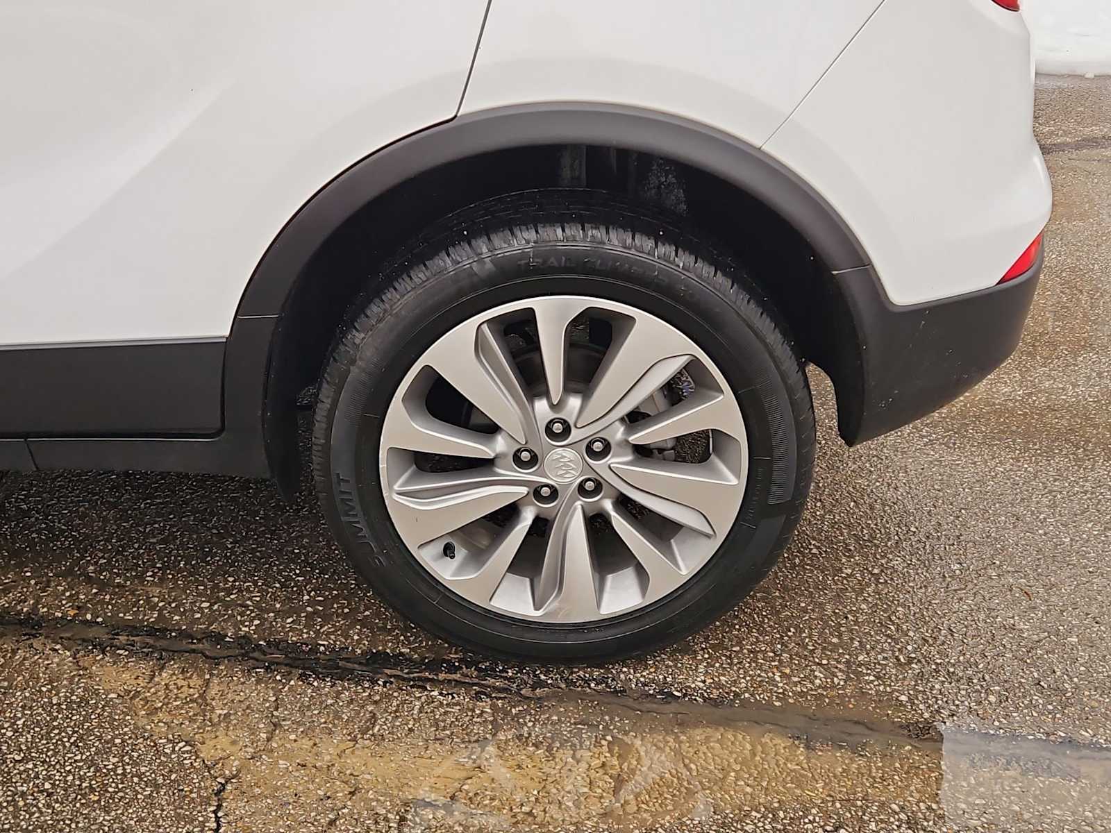 Thumbnail: 2020 Buick Encore - 13