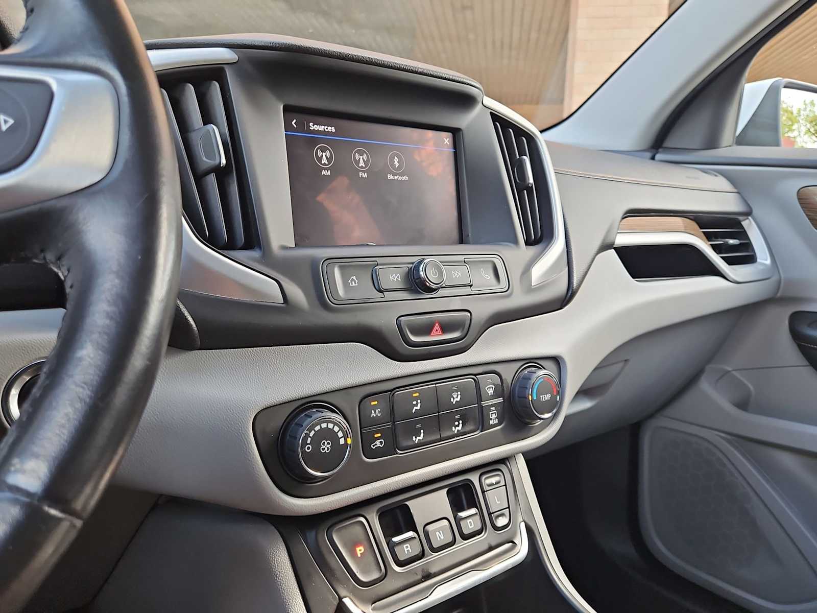 Thumbnail: 2020 GMC Terrain - 28