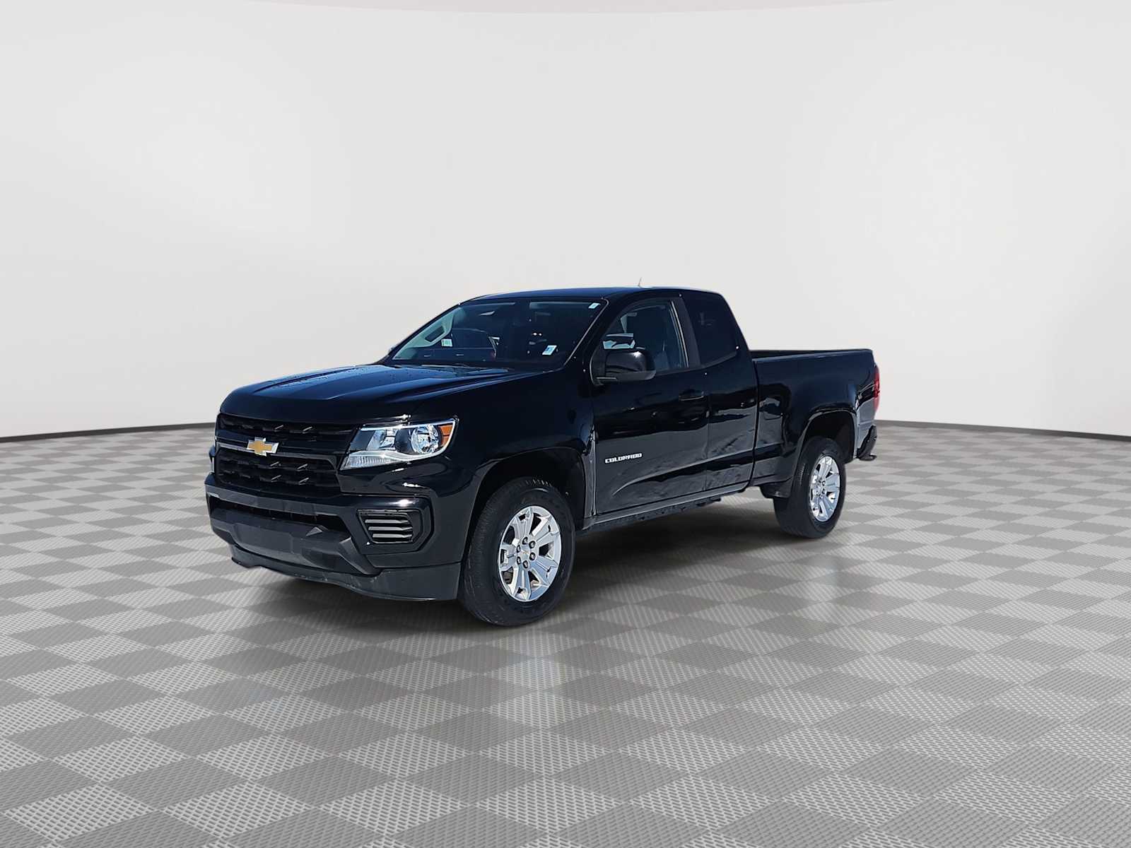 Thumbnail: 2021 Chevrolet Colorado - 4