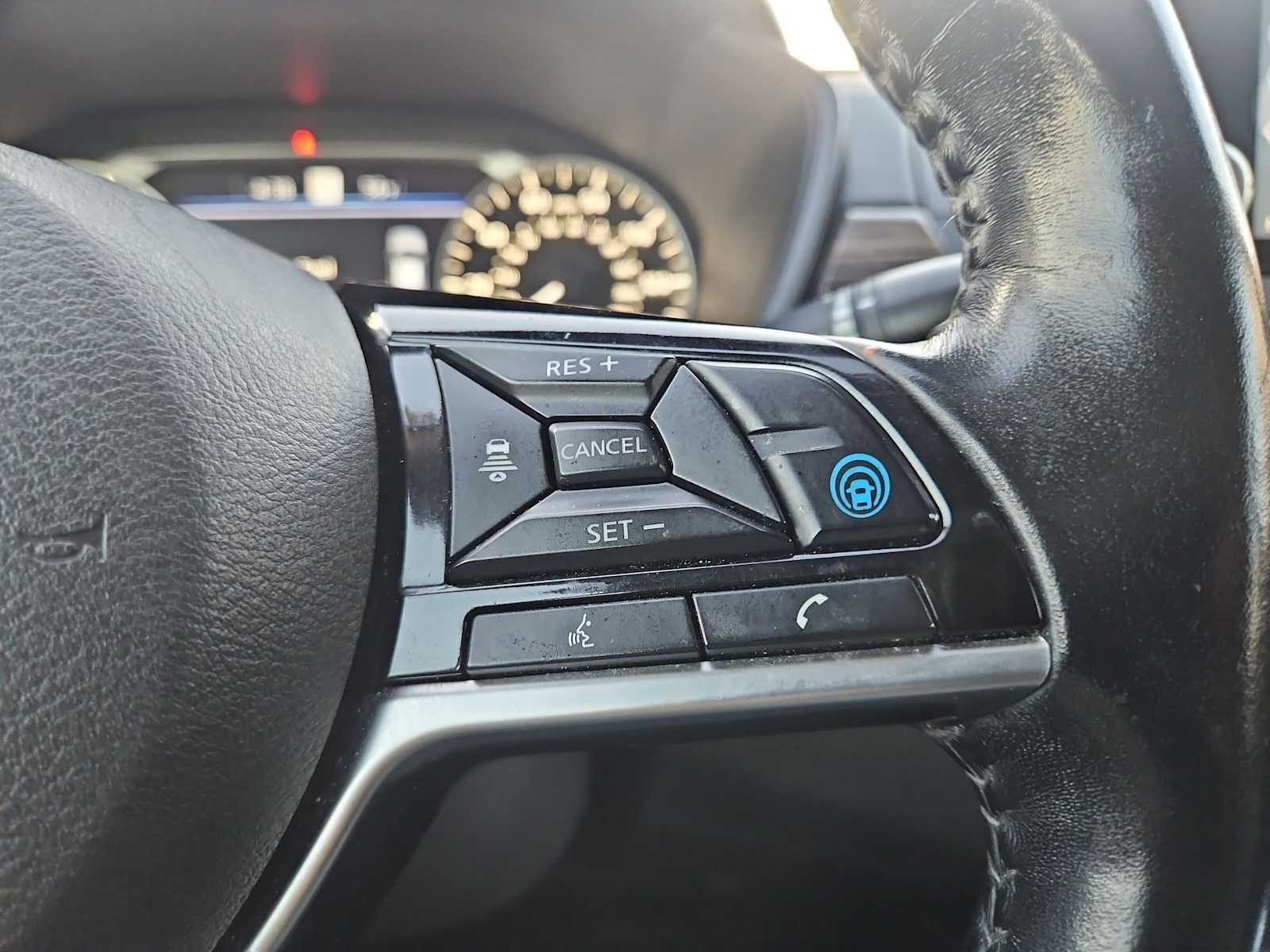 Thumbnail: 2020 Nissan Altima - 25