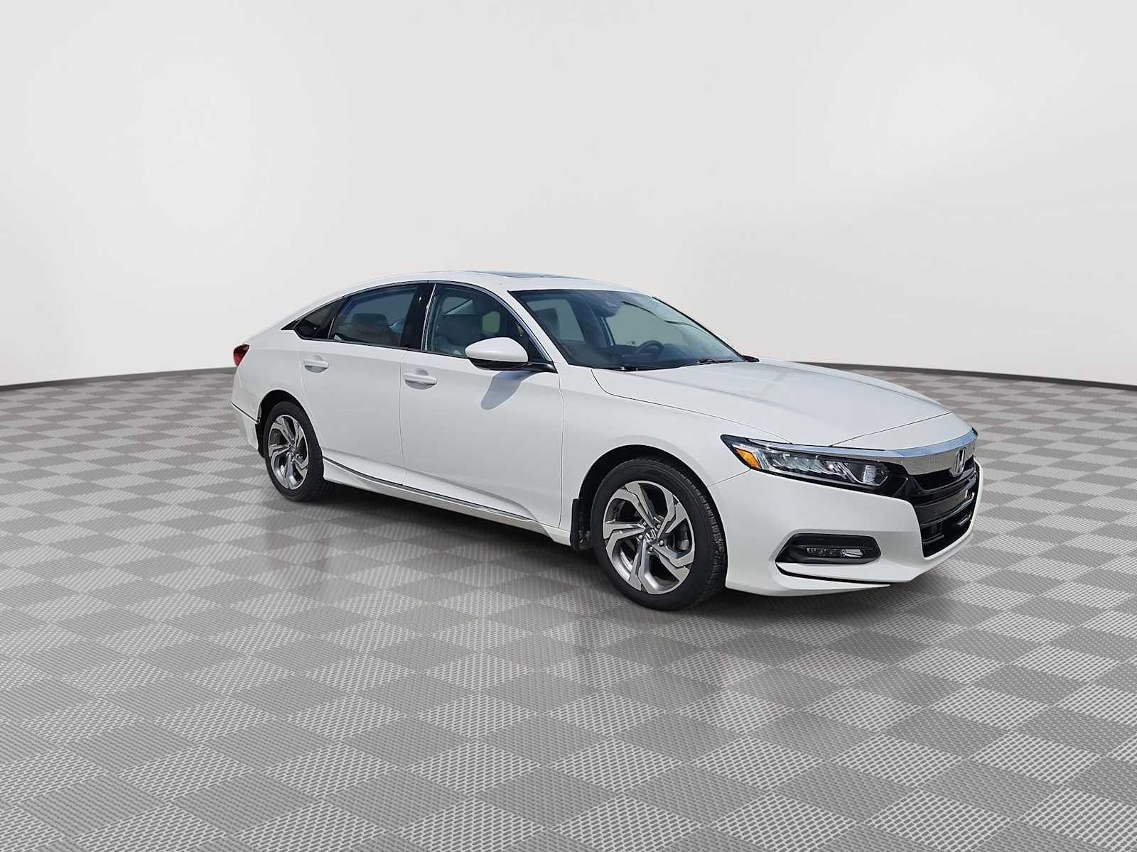 Thumbnail: 2020 Honda Accord - 2