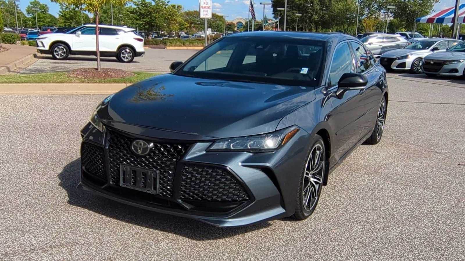 Thumbnail: 2020 Toyota Avalon - 4