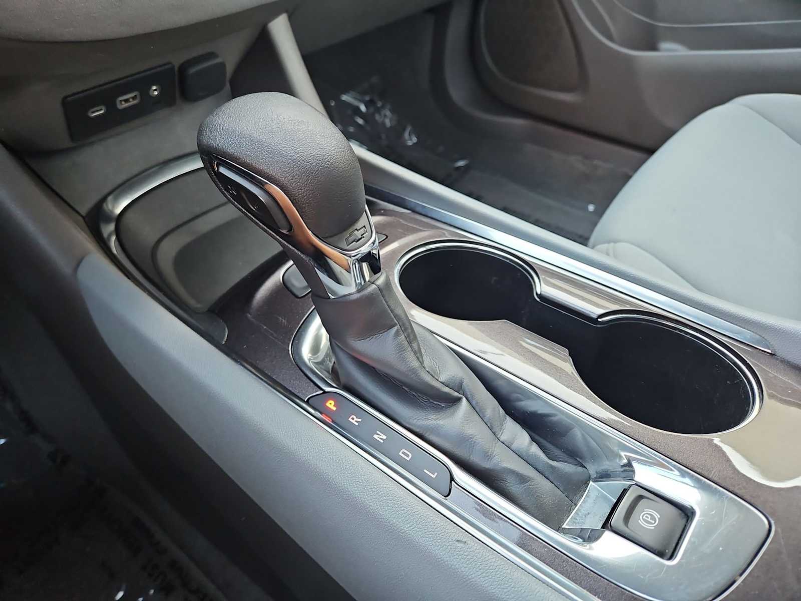 Thumbnail: 2022 Chevrolet Malibu - 31