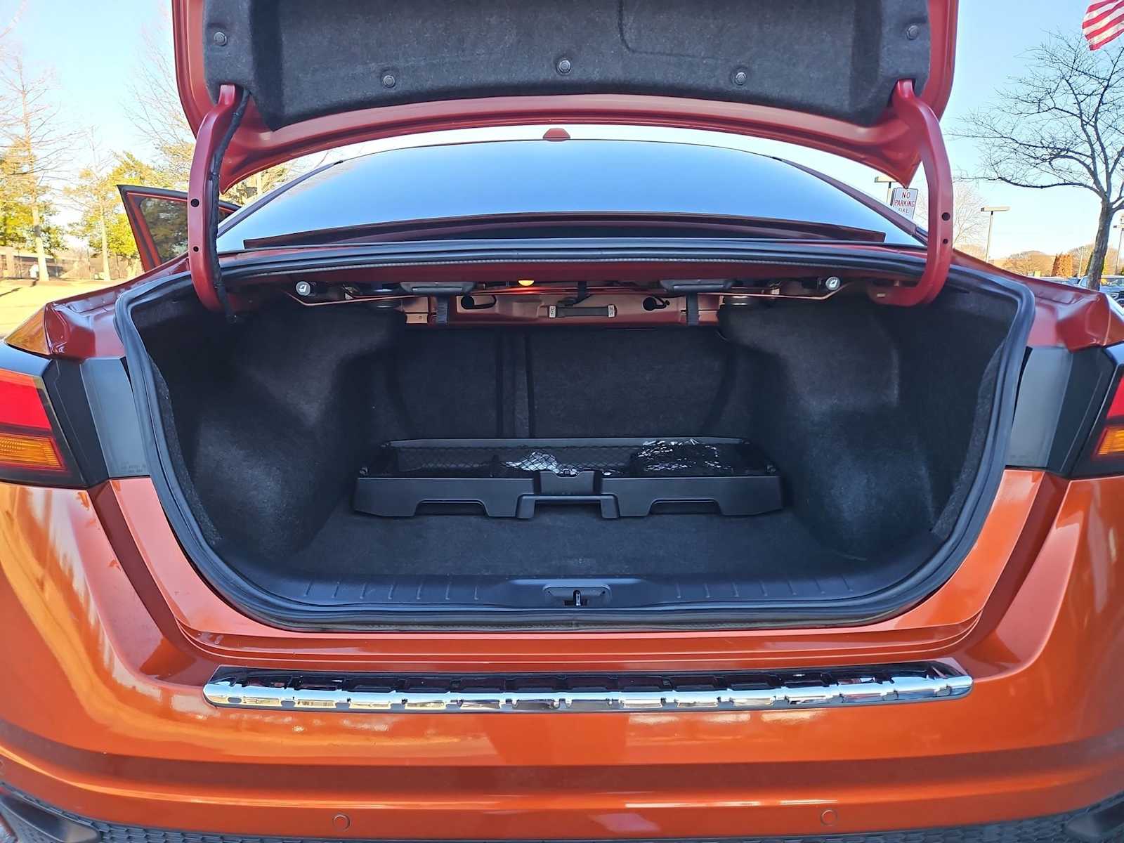 Thumbnail: 2022 Nissan Altima - 34