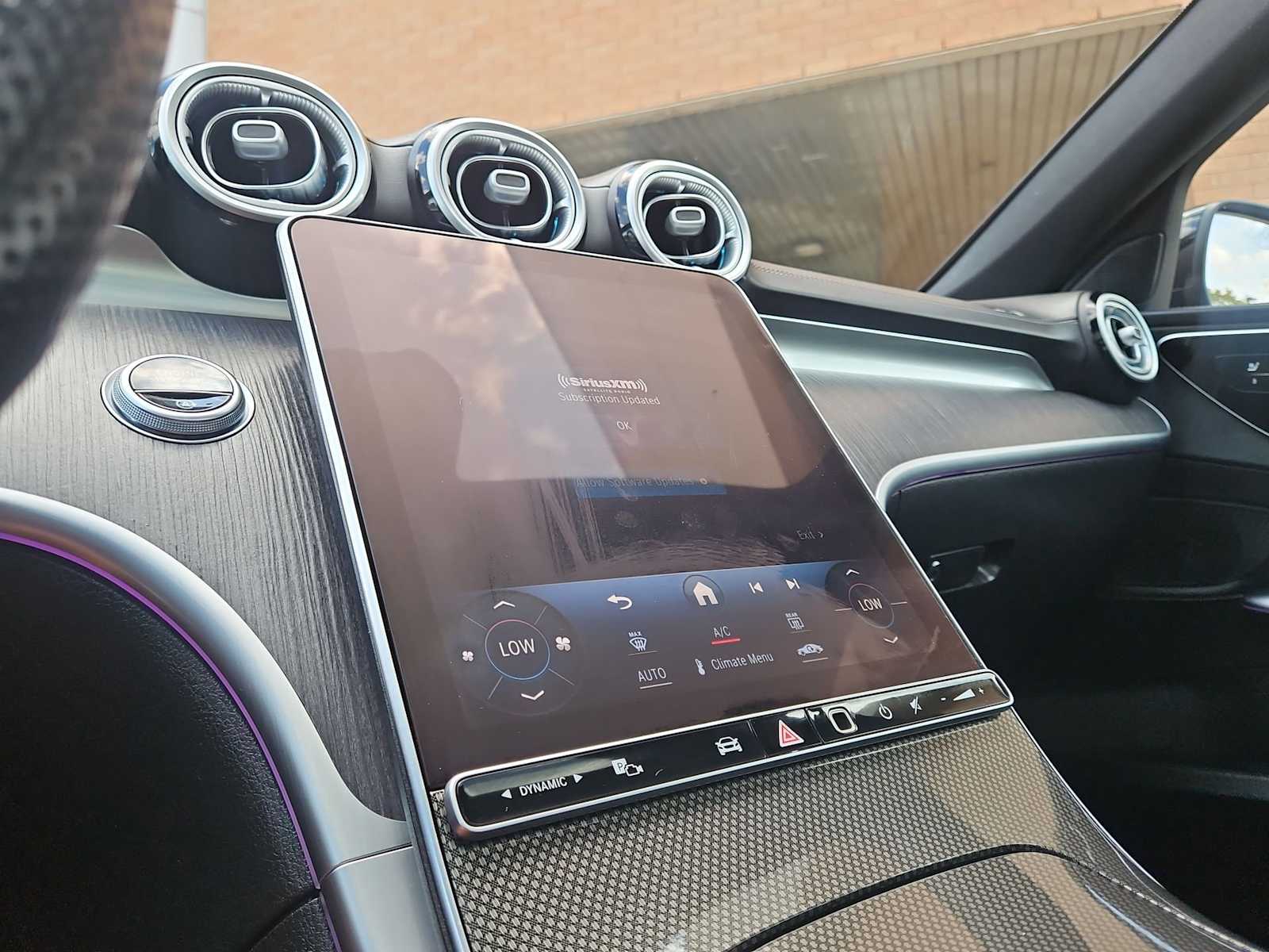 Thumbnail: 2023 Mercedes-Benz C-Class - 28