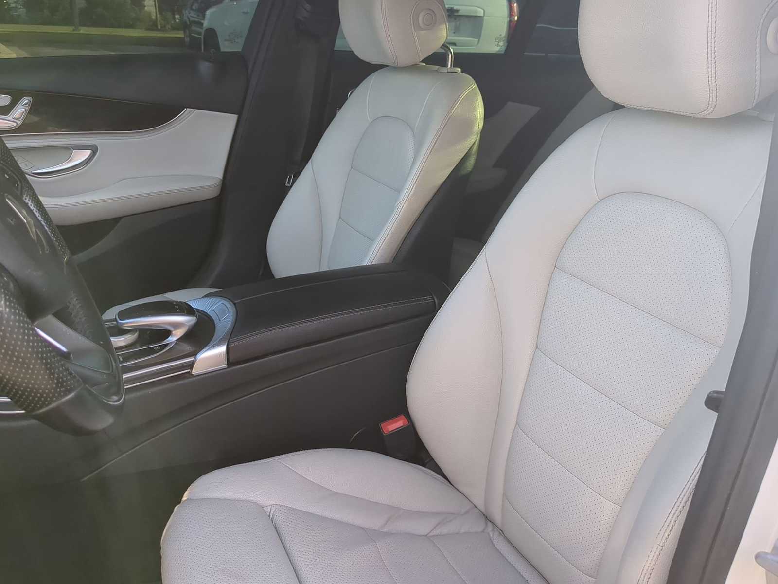 Thumbnail: 2015 Mercedes-Benz C-Class - 15