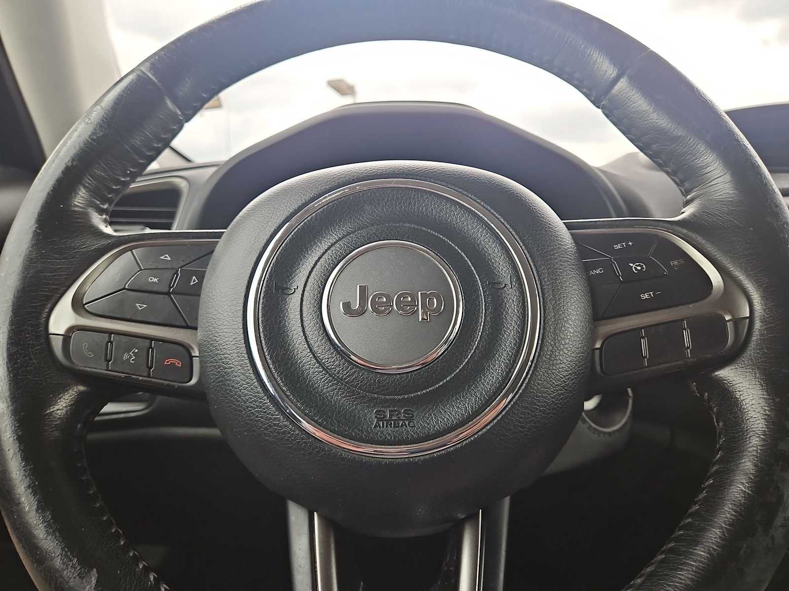 Thumbnail: 2019 Jeep Renegade - 40