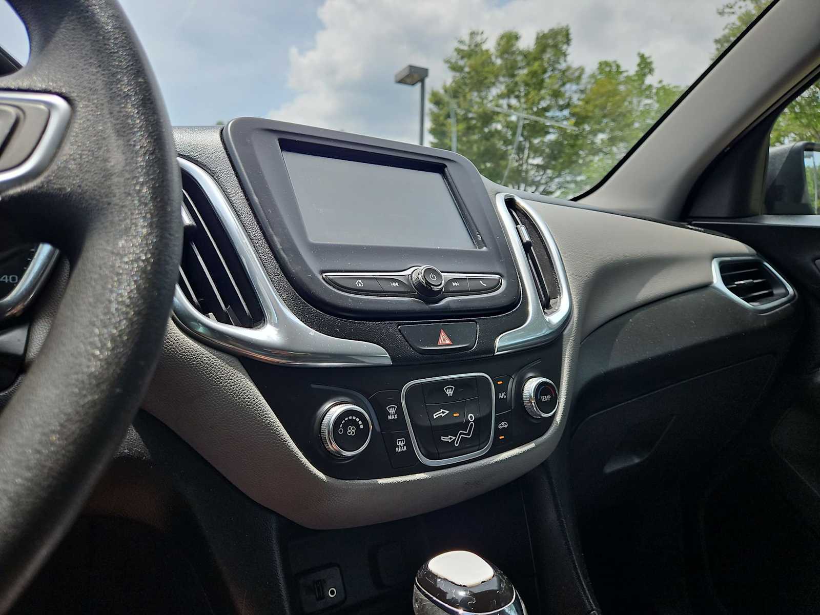 Thumbnail: 2018 Chevrolet Equinox - 27