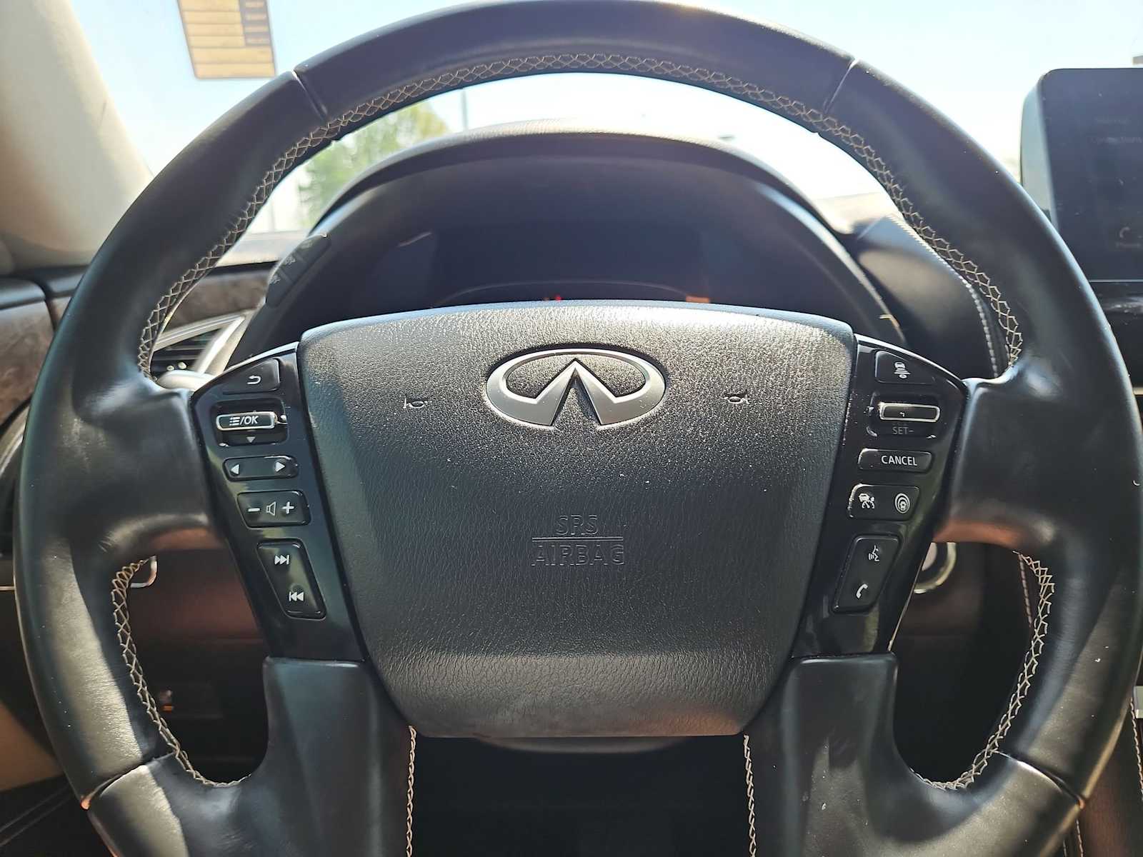 Thumbnail: 2022 INFINITI QX80 - 24