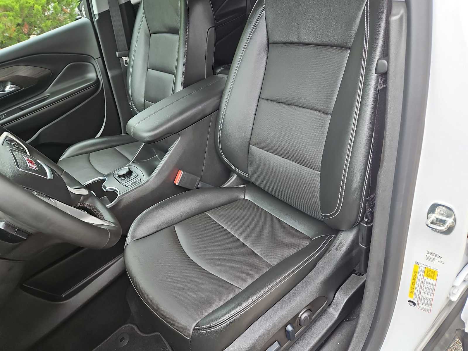 Thumbnail: 2023 GMC Terrain - 17