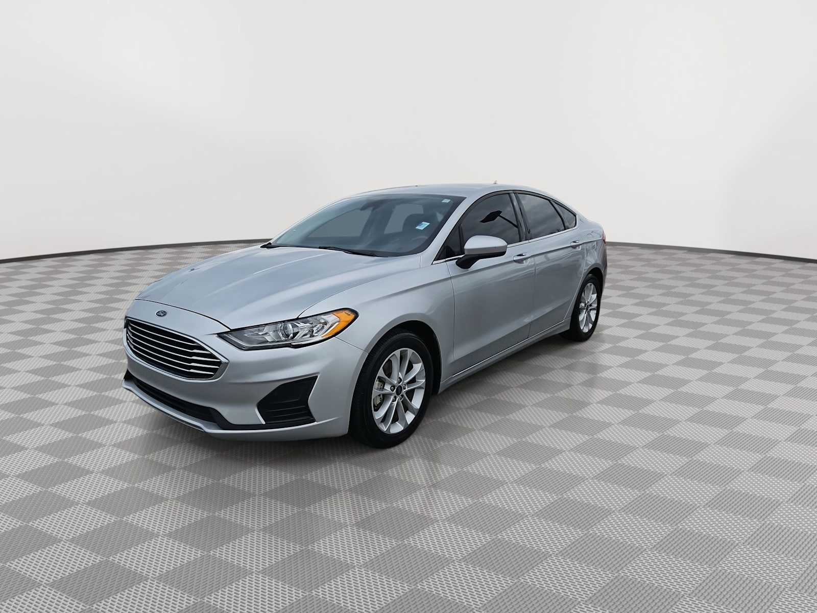 Thumbnail: 2019 Ford Fusion - 4