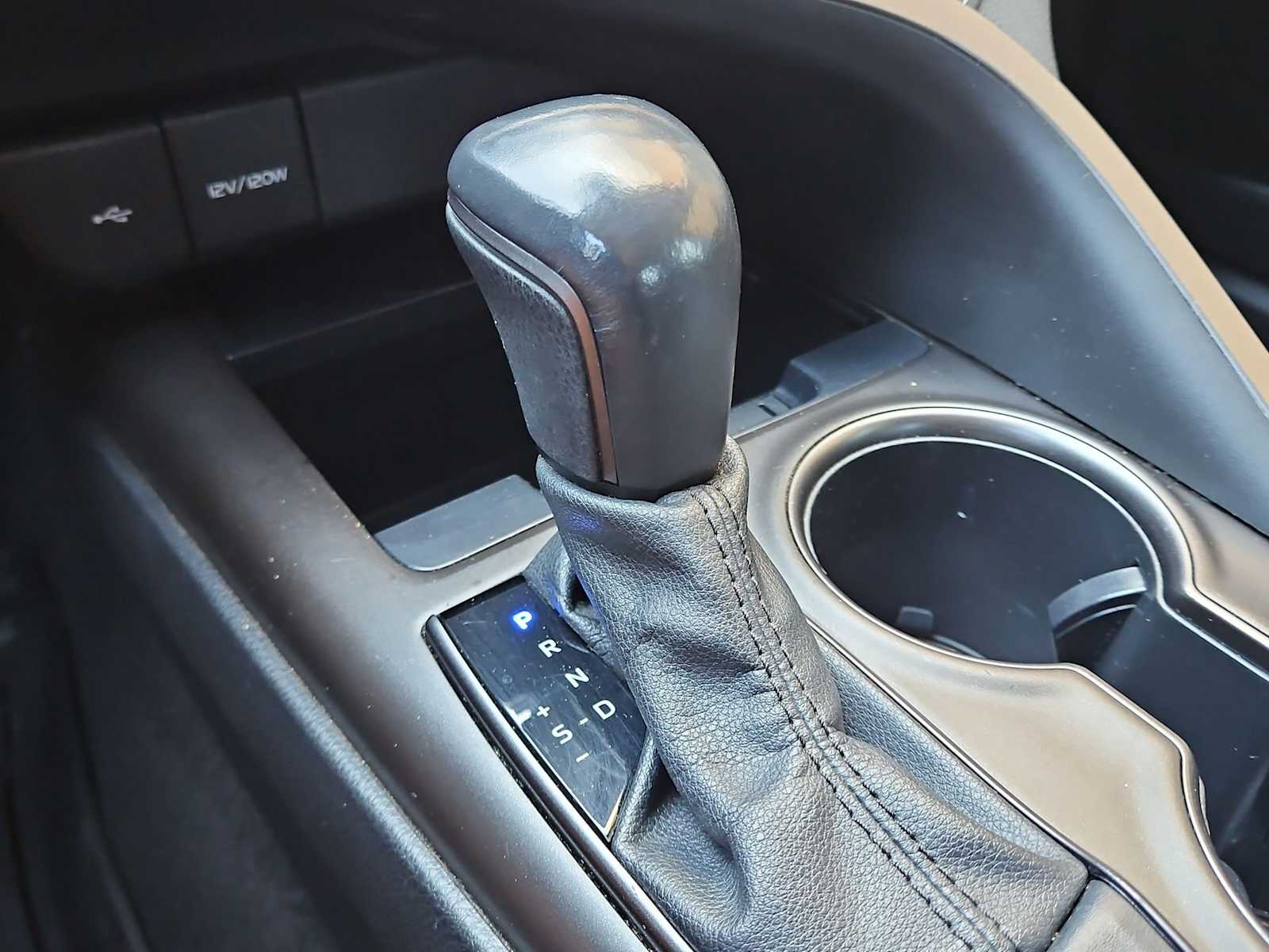 Thumbnail: 2021 Toyota Camry - 31