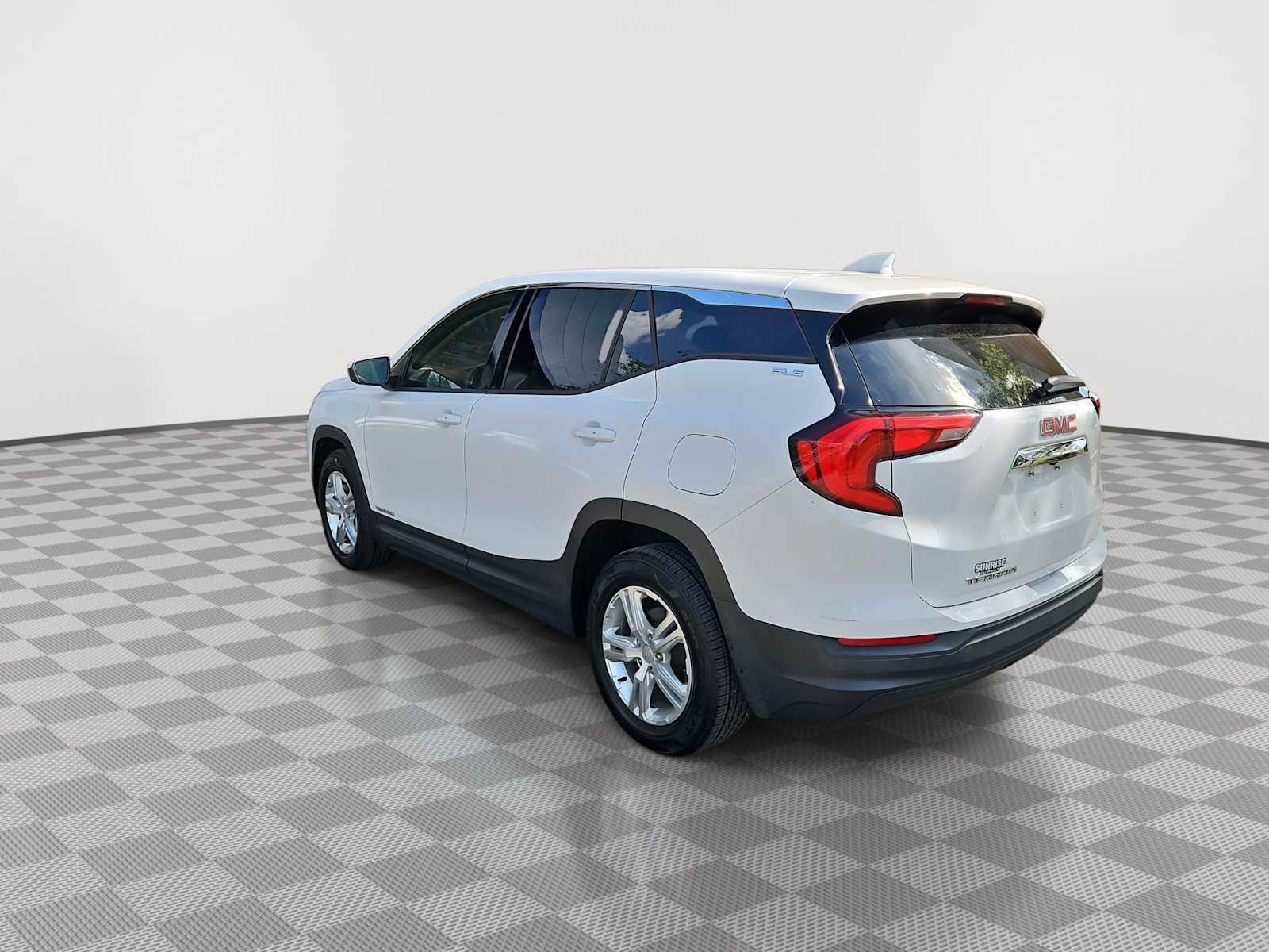 Thumbnail: 2020 GMC Terrain - 6