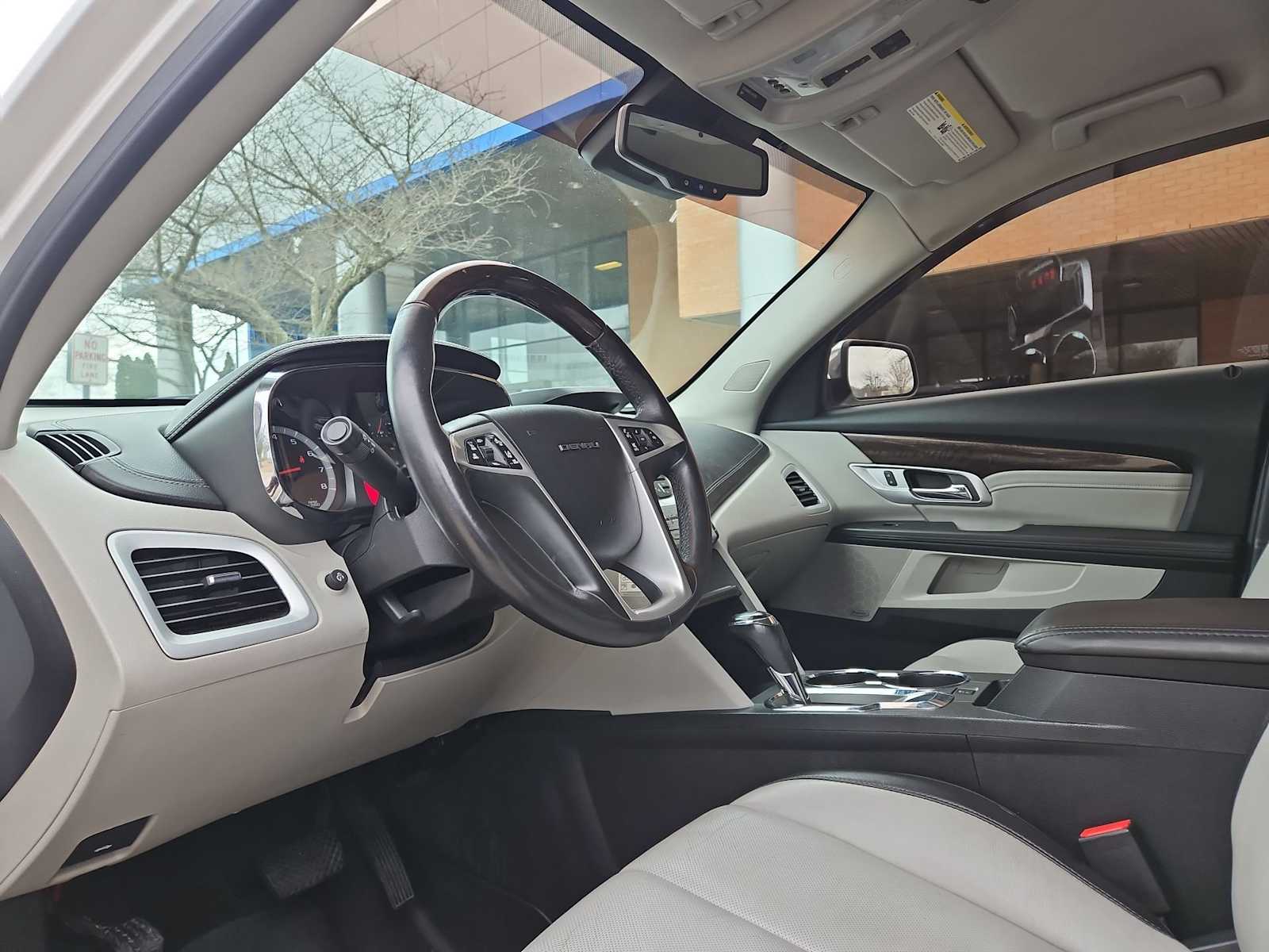 Thumbnail: 2017 GMC Terrain - 10