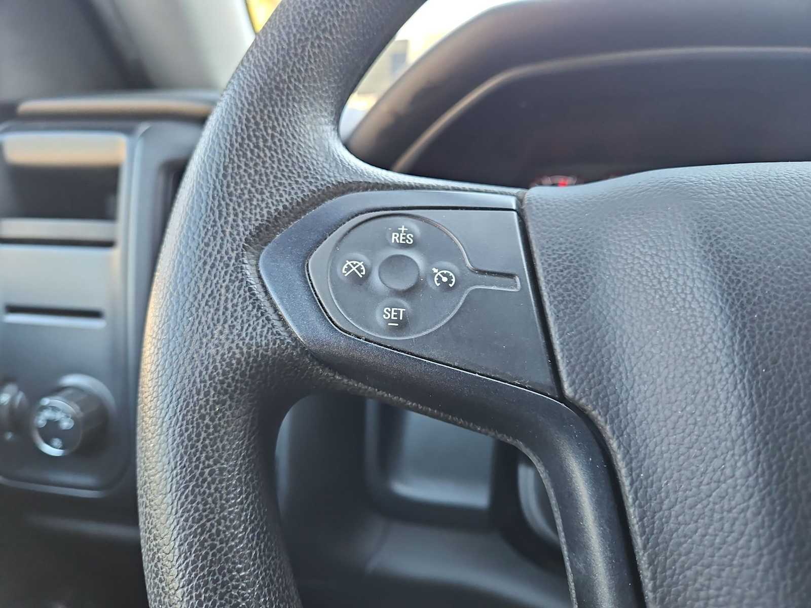 Thumbnail: 2017 Chevrolet Silverado 1500 - 24