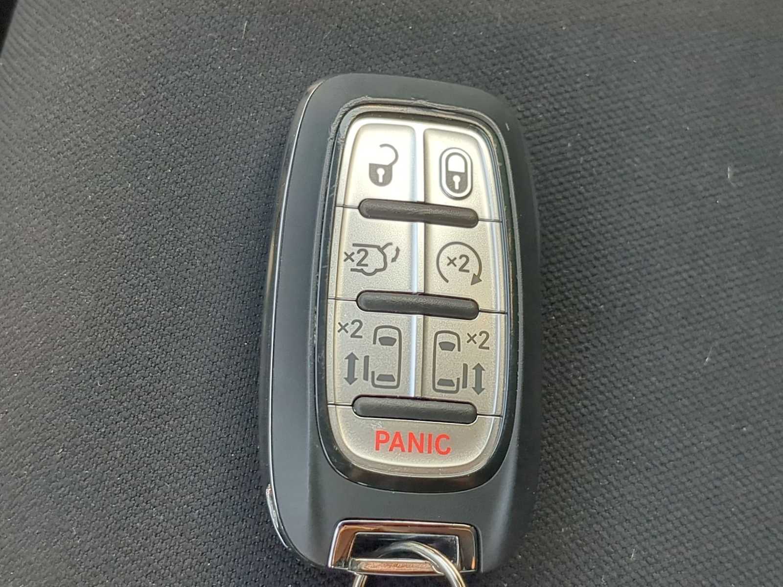 Thumbnail: 2023 Chrysler Voyager - 33