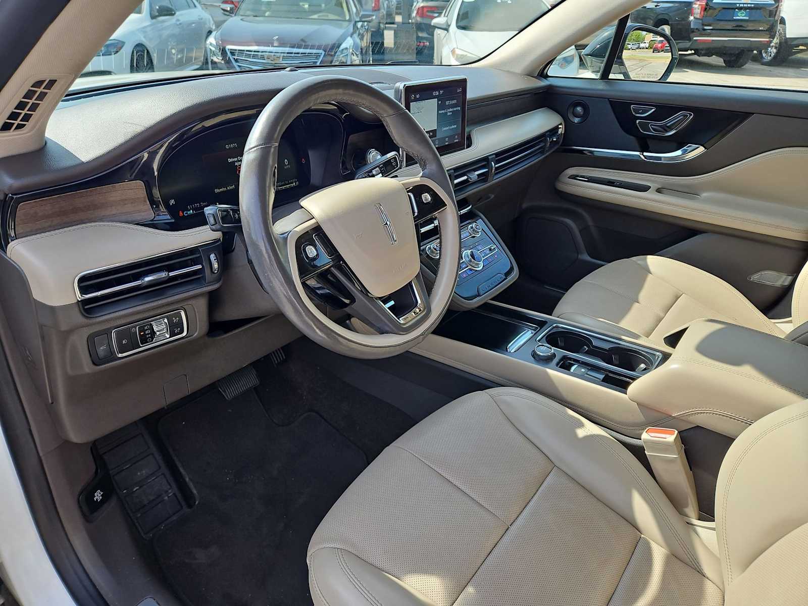 Thumbnail: 2021 Lincoln Corsair - 10