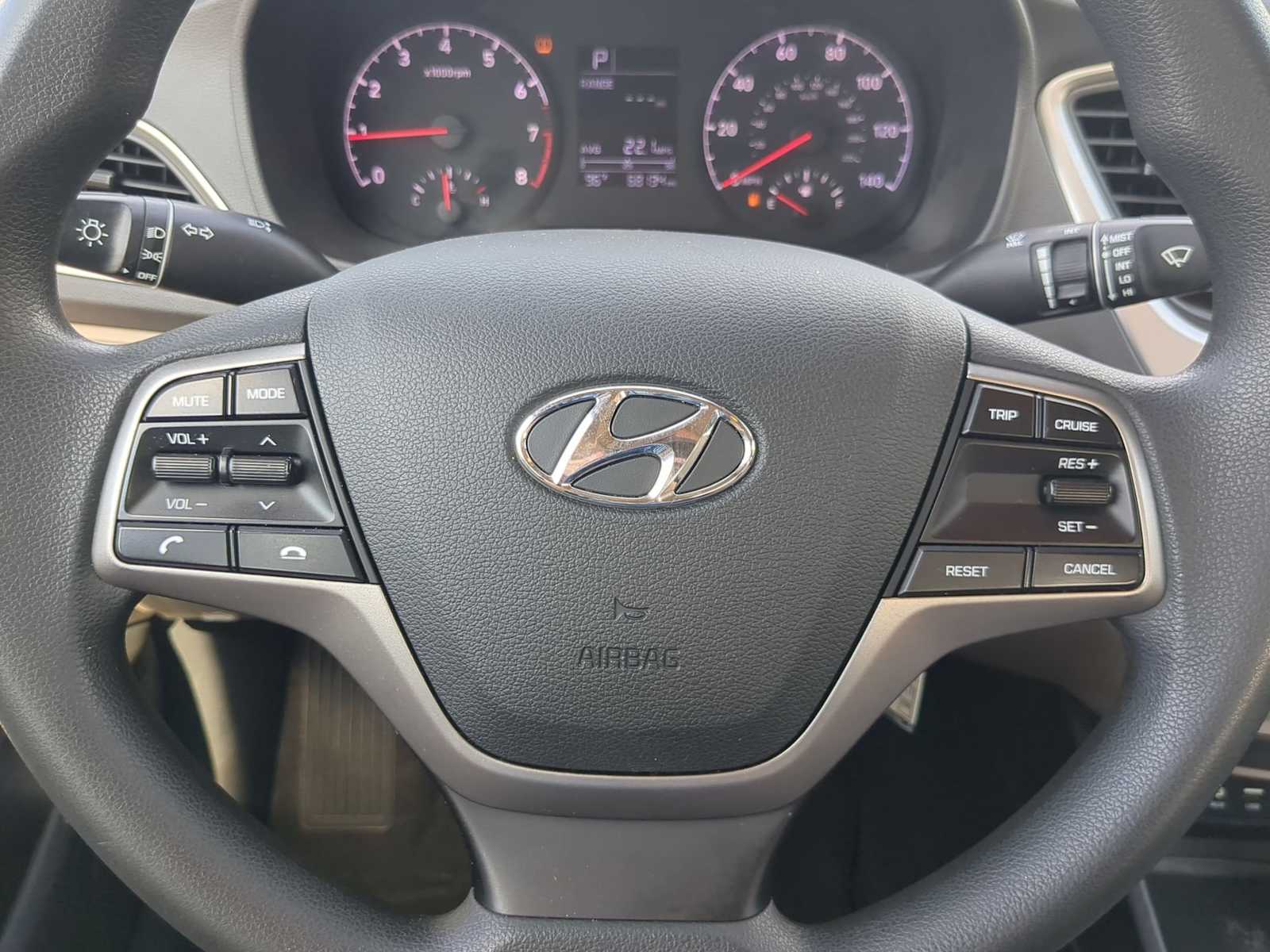 Thumbnail: 2022 Hyundai Accent - 22