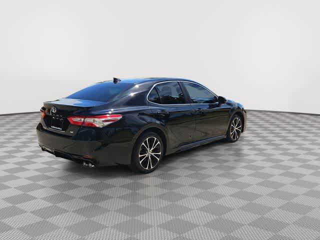 Thumbnail: 2020 Toyota Camry - 14