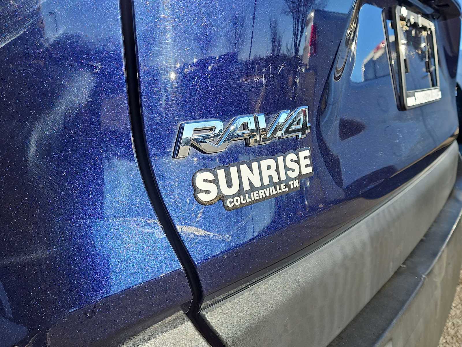 Thumbnail: 2019 Toyota RAV4 - 13