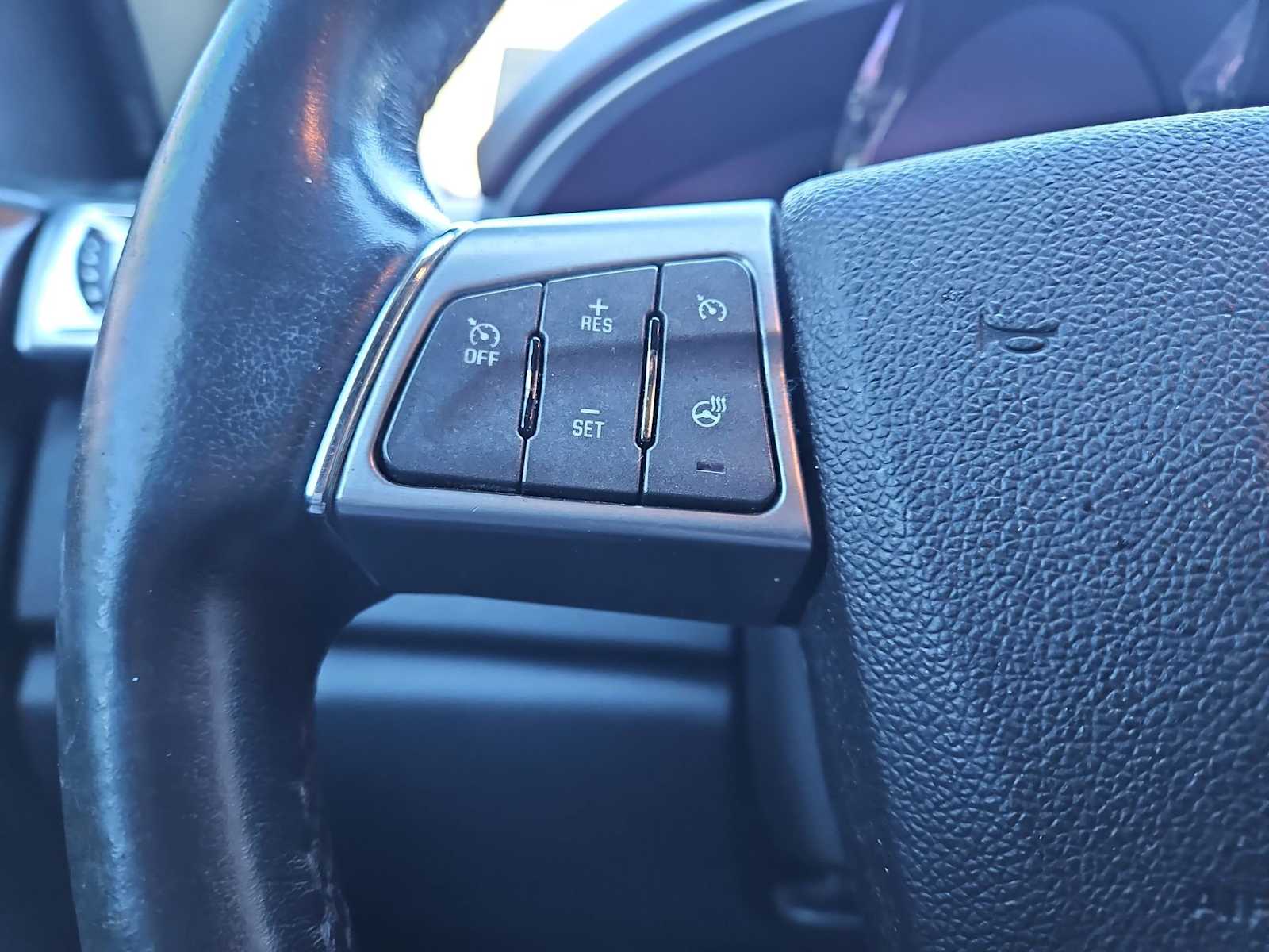 Thumbnail: 2012 Cadillac SRX - 22