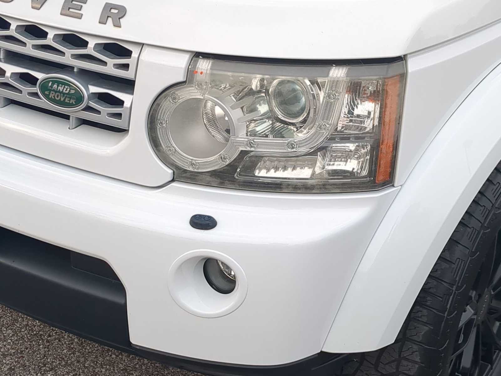 Thumbnail: 2011 Land Rover LR4 - 11