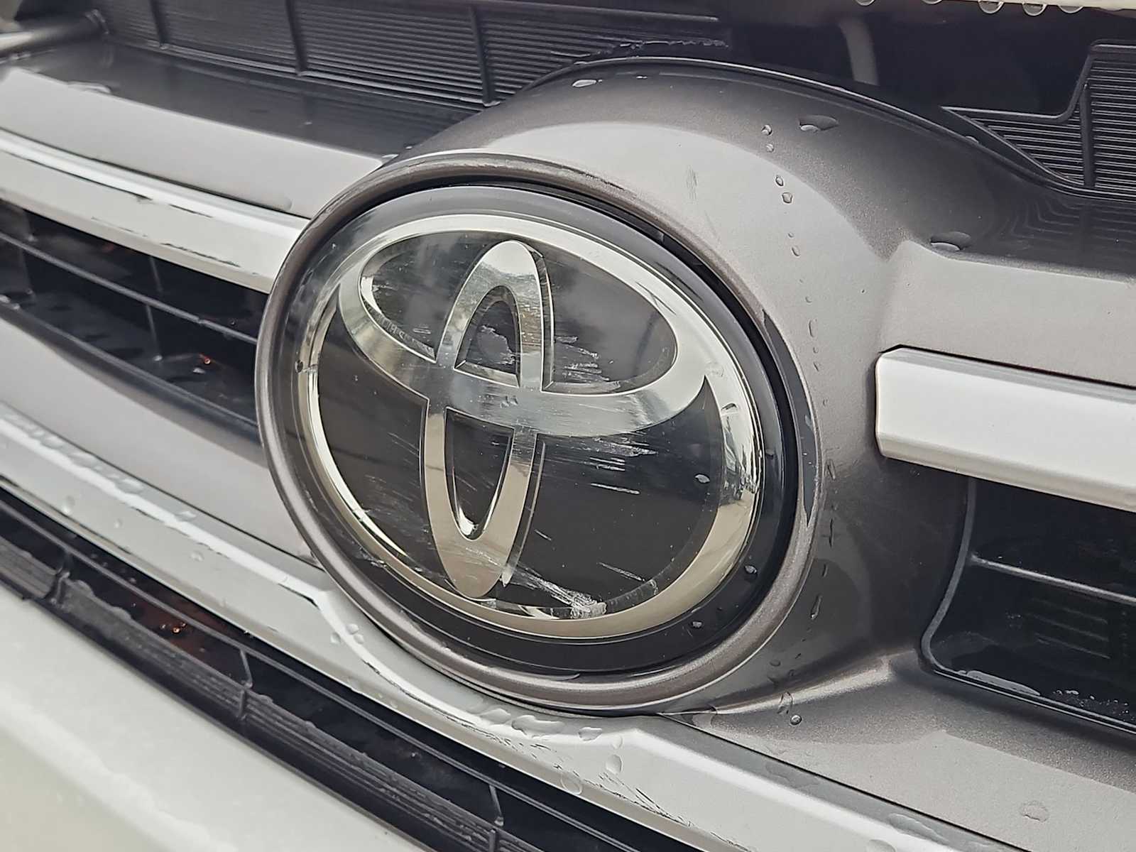 Thumbnail: 2019 Toyota Highlander - 12