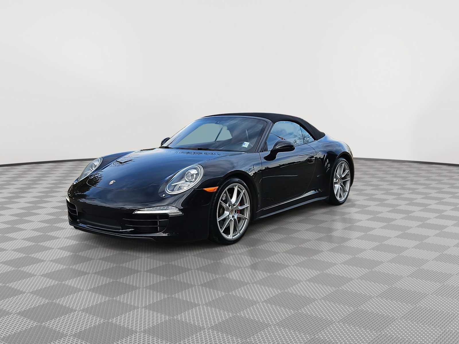 Thumbnail: 2014 Porsche 911 - 4