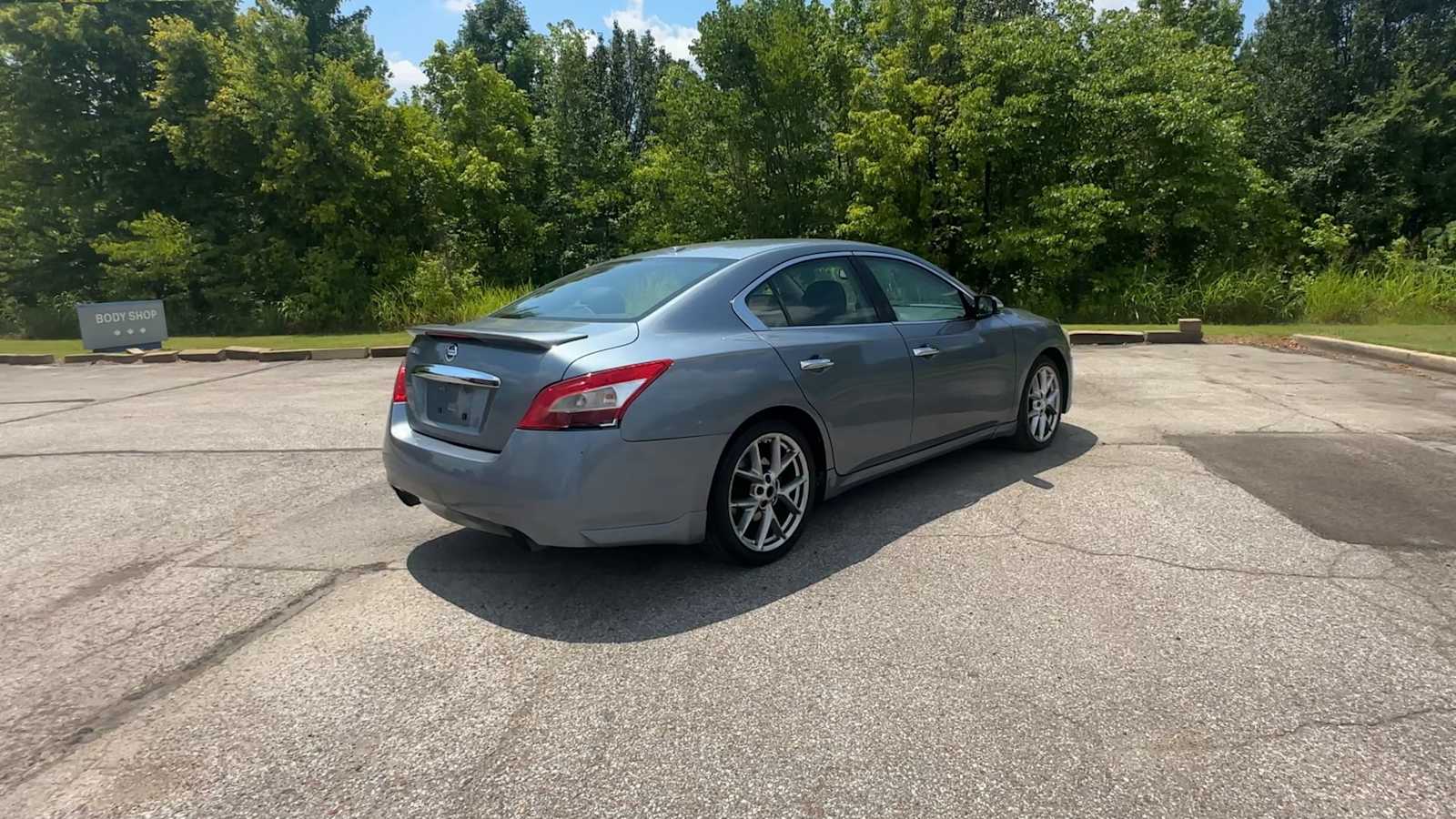Thumbnail: 2010 Nissan Maxima - 8