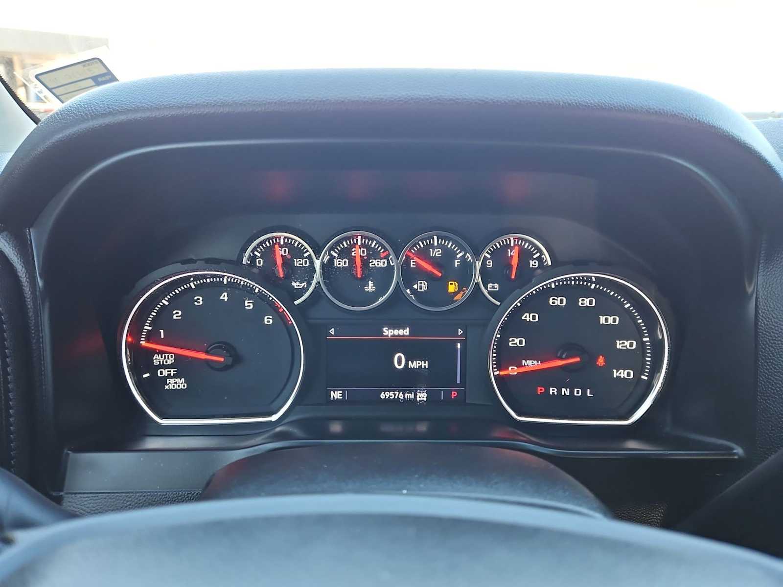 Thumbnail: 2019 Chevrolet Silverado 1500 - 32