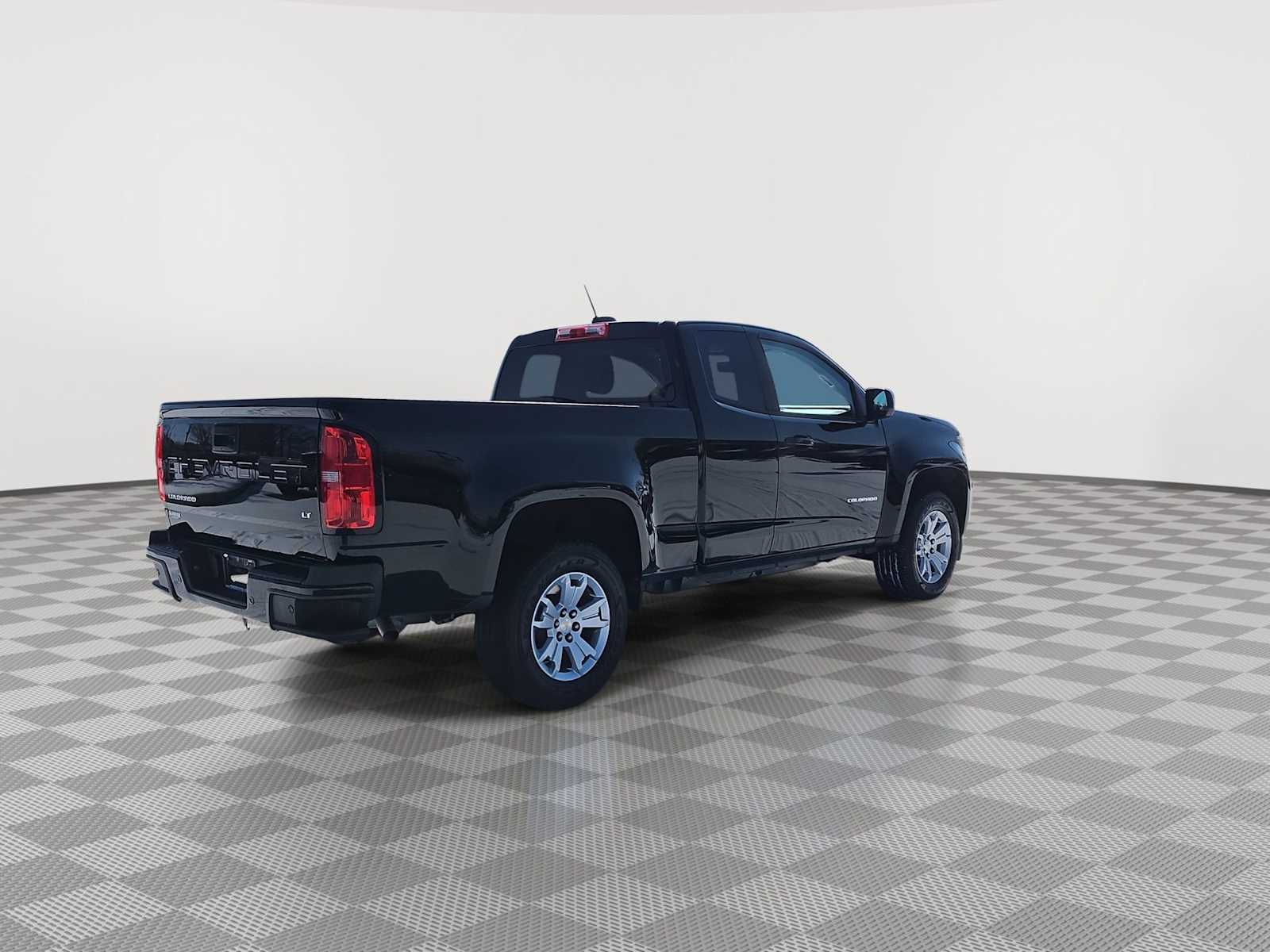 Thumbnail: 2021 Chevrolet Colorado - 8