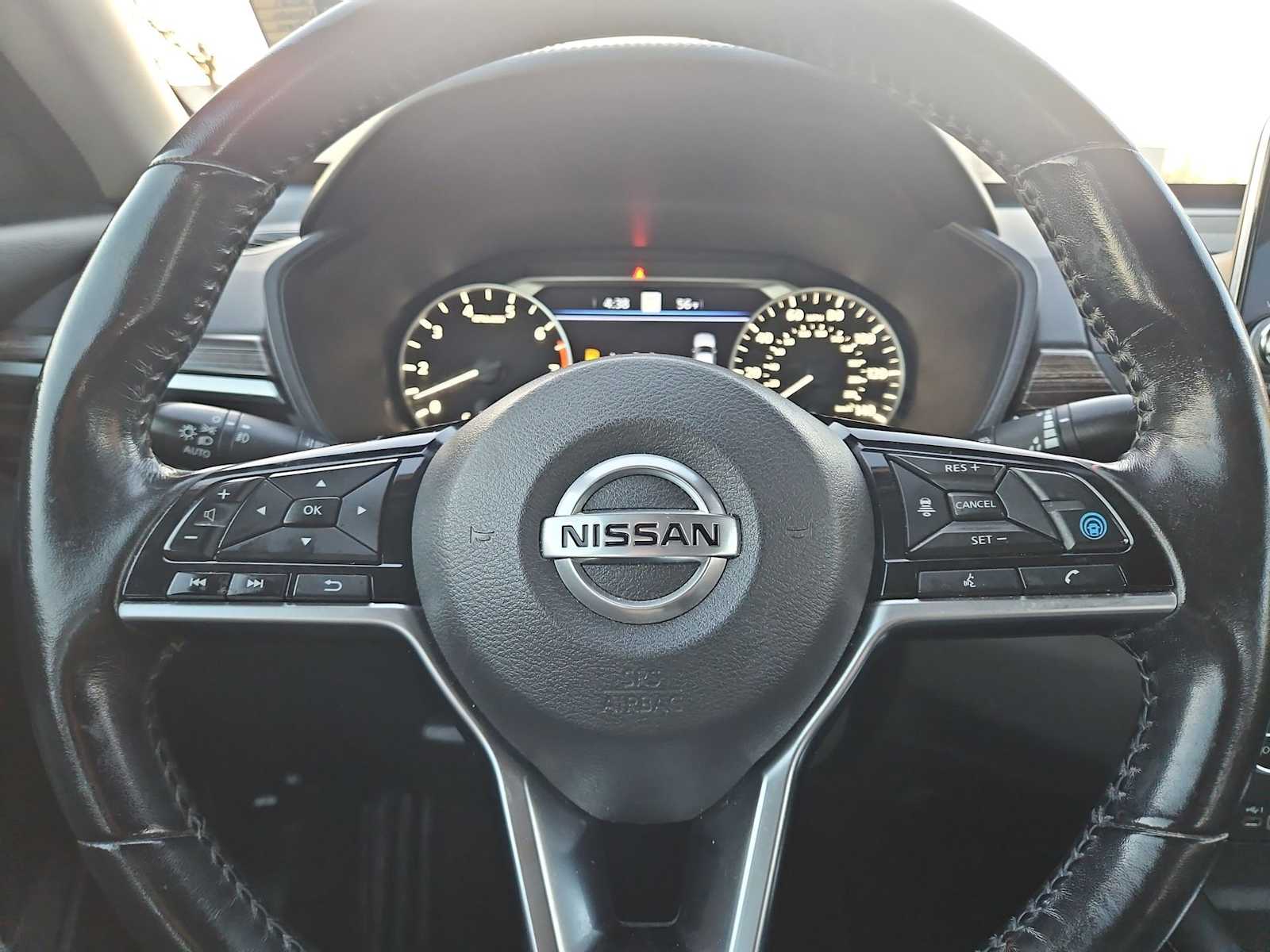 Thumbnail: 2020 Nissan Altima - 23