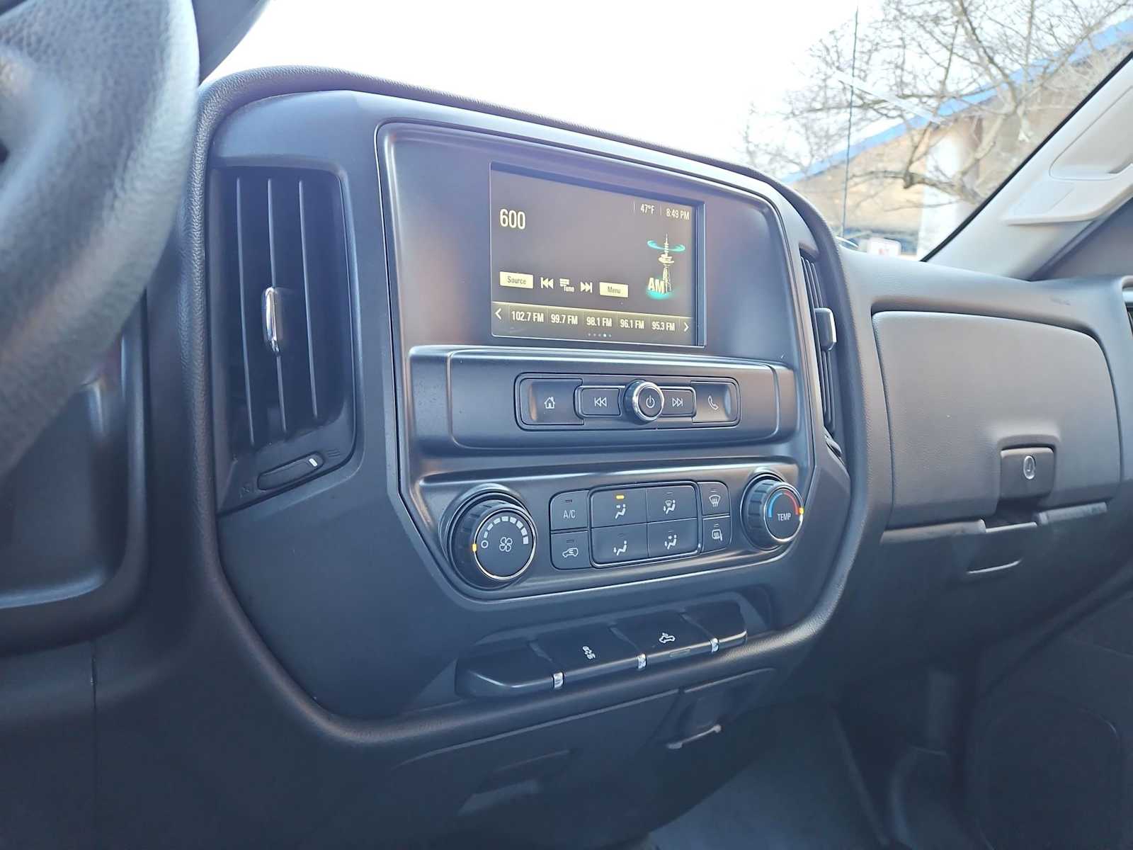 Thumbnail: 2017 Chevrolet Silverado 1500 - 26